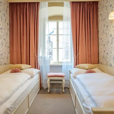 Blume - Adults Only 3*
