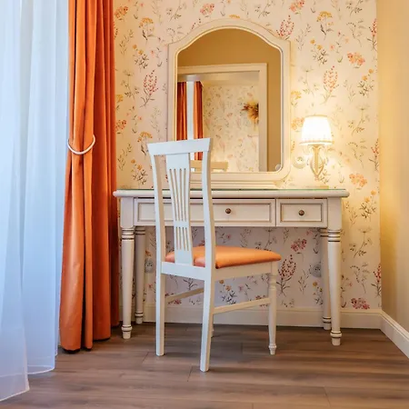 Blume - Adults Only بيت ضيافة Český Krumlov