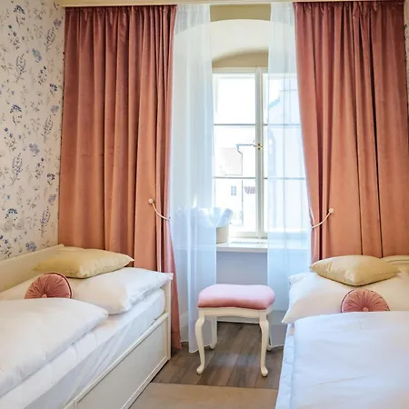 Blume - Adults Only 3*